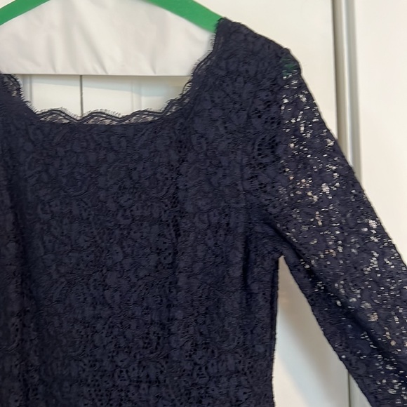 Adrianna Papell lace evening dress in navy. Size 10 in perfect condition - Picture 2 of 4